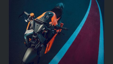Comparativa entre KTM Duke 390 y su Competencia
